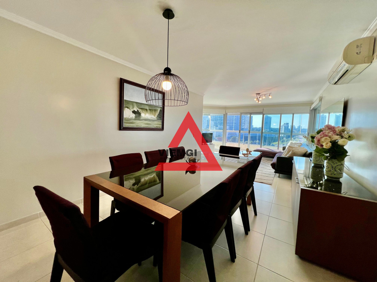 Apartamento ID.44 - Apartamento en Art Boulevard Punta del Este – 3 Dormitorios y 3 Baños 
