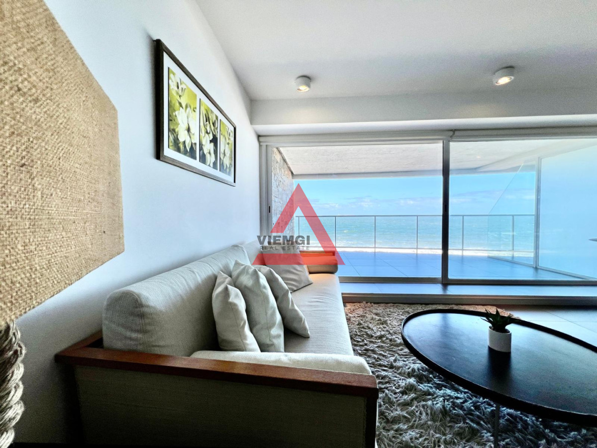 Apartamento ID.252 - Apartamento 3 dormitorios Frente al Mar ,  Península, Punta del Este