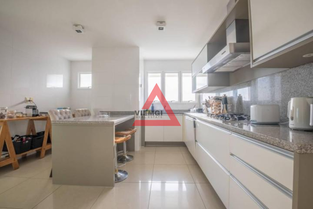 Apartamento ID.60 - Dúplex de lujo 4 dormitorios con vista al mar en Torre Aquarela, Playa Mansa – Punta del Este