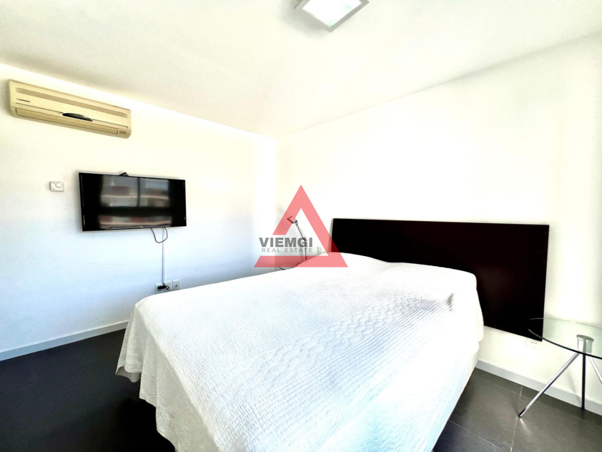 Apartamento ID.252 - Apartamento 3 dormitorios Frente al Mar ,  Península, Punta del Este