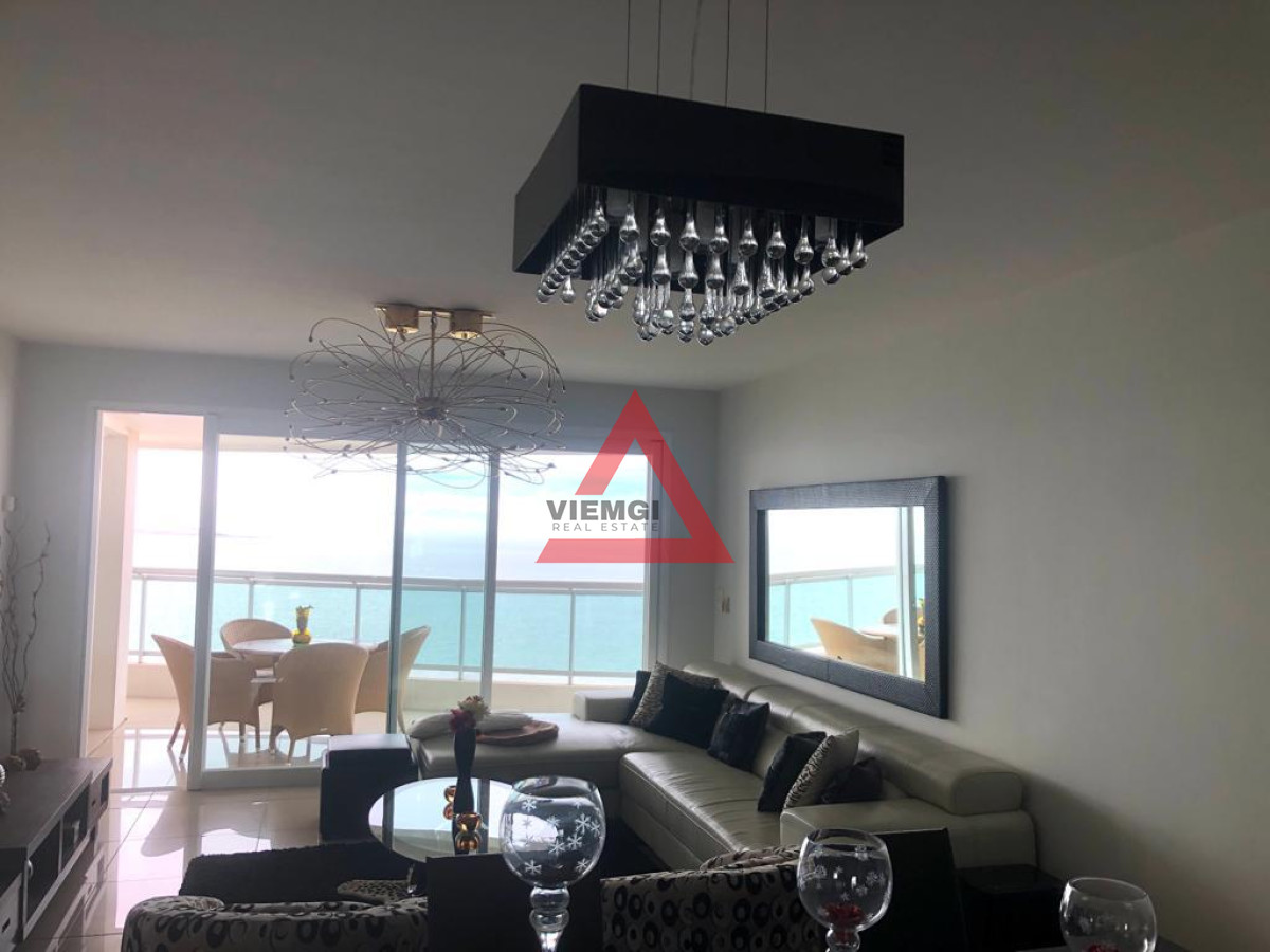 Apartamento ID.98 - Apartamento de 3 Dormitorios en Torre Aquarela con Vista al Mar - Playa Mansa