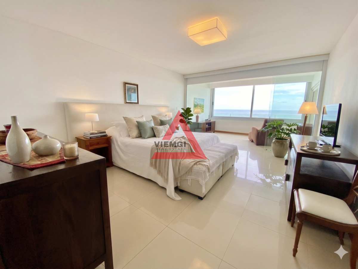 Apartamento ID.46 - Departamento 3 dormitorios frente al mar en Playa Brava, Punta del Este