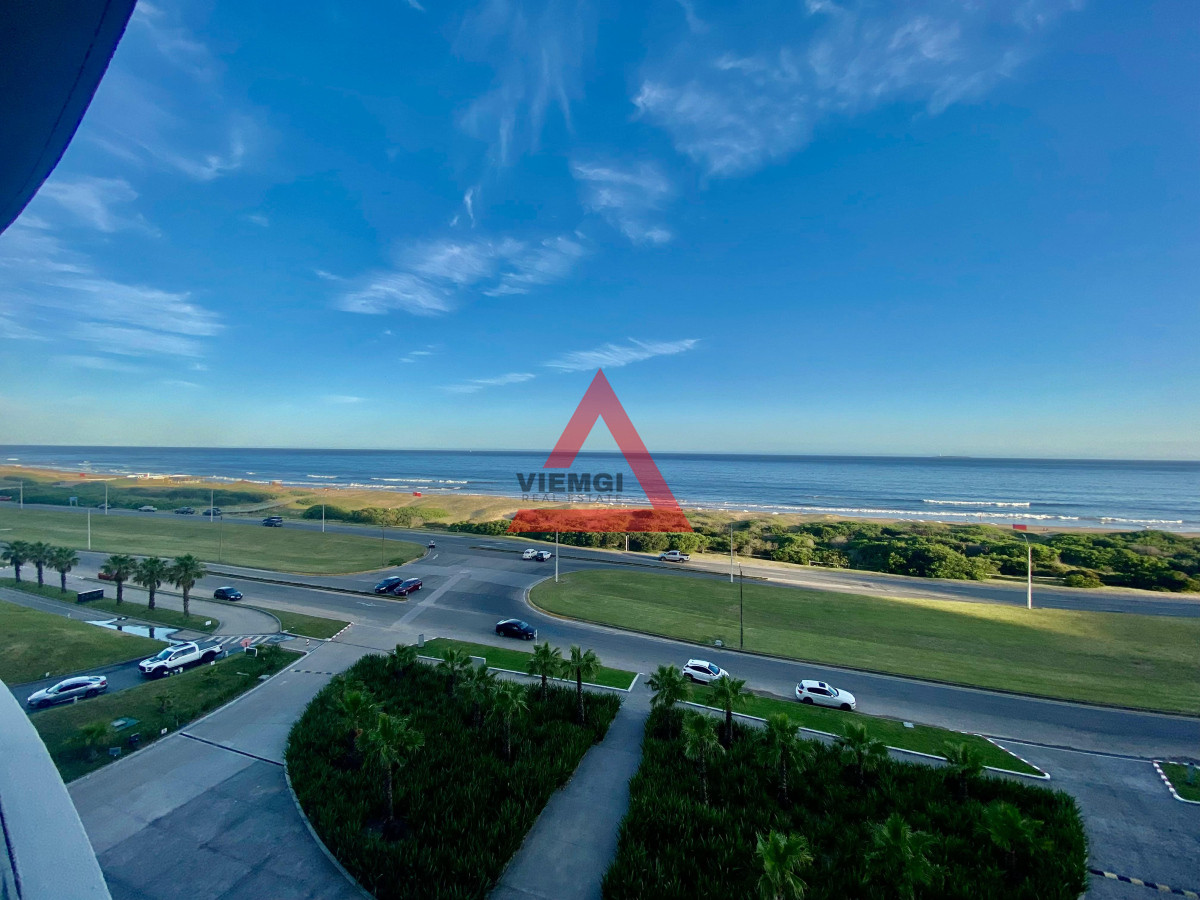 Apartamento ID.37 - Apartamento de Lujo en Venta en Trump Tower Playa Brava - Punta del Este – 3 Dormitorios, 4 Baños, Vista al Mar y Amenities
