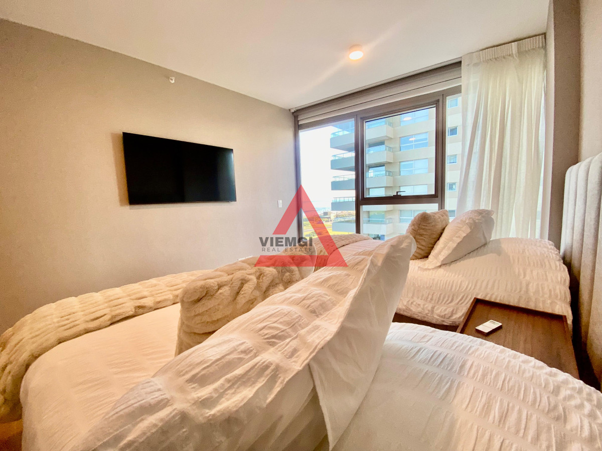 Apartamento ID.37 - Apartamento de Lujo en Venta en Trump Tower Playa Brava - Punta del Este – 3 Dormitorios, 4 Baños, Vista al Mar y Amenities
