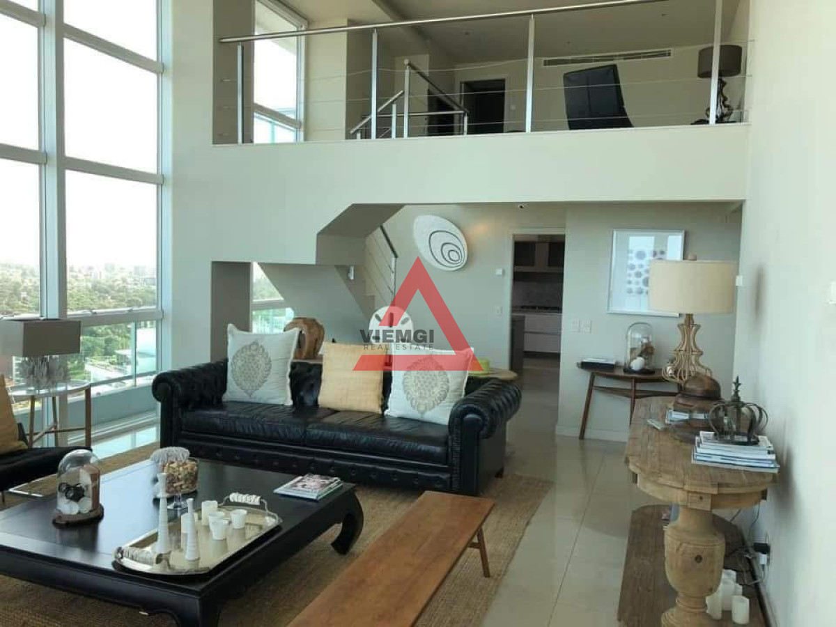Apartamento ID.60 - Dúplex de lujo 4 dormitorios con vista al mar en Torre Aquarela, Playa Mansa – Punta del Este