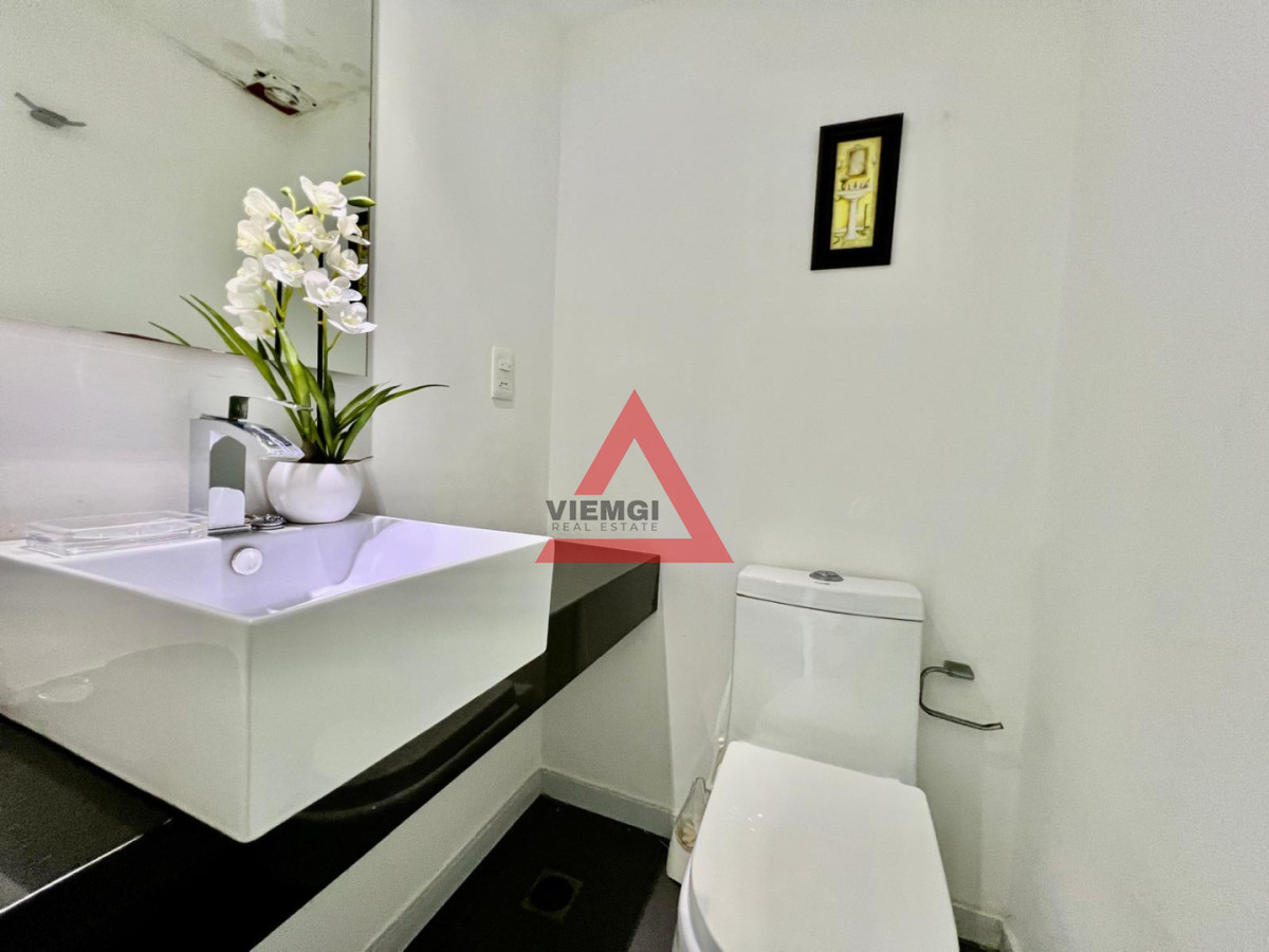 Apartamento ID.252 - Apartamento 3 dormitorios Frente al Mar ,  Península, Punta del Este