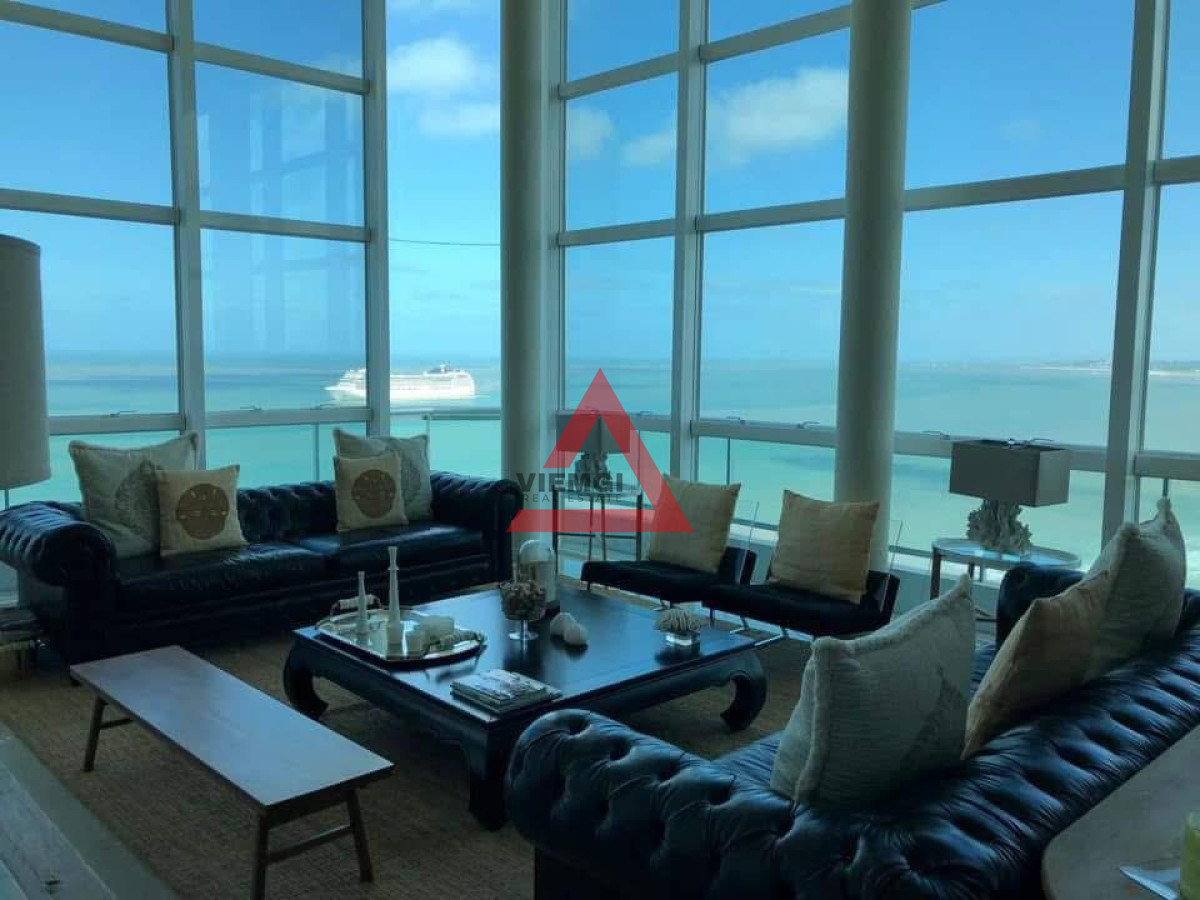 Apartamento ID.60 - Dúplex de lujo 4 dormitorios con vista al mar en Torre Aquarela, Playa Mansa – Punta del Este