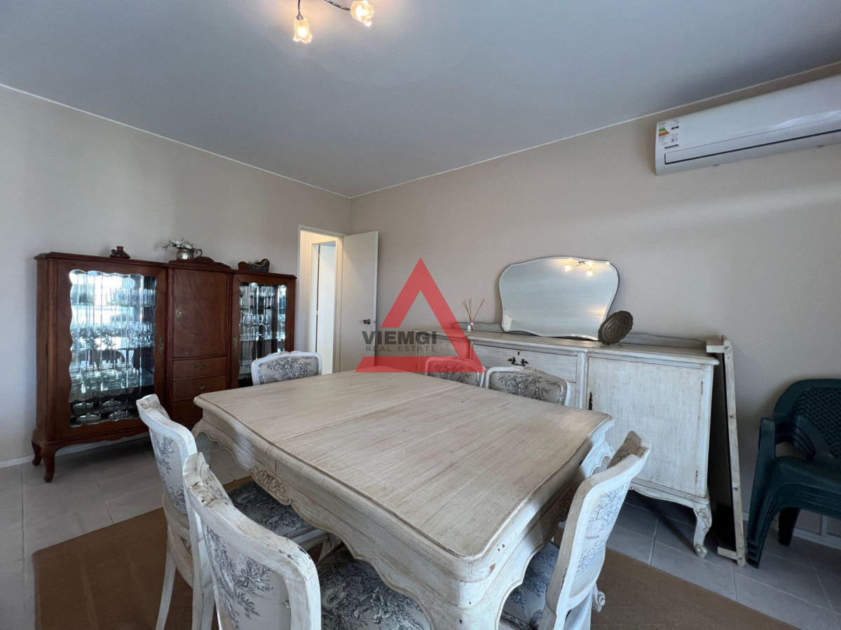 Apartamento ID.267 - Apartamento en Venta Piso Alto de 2 dormitorios en Roosevelt 