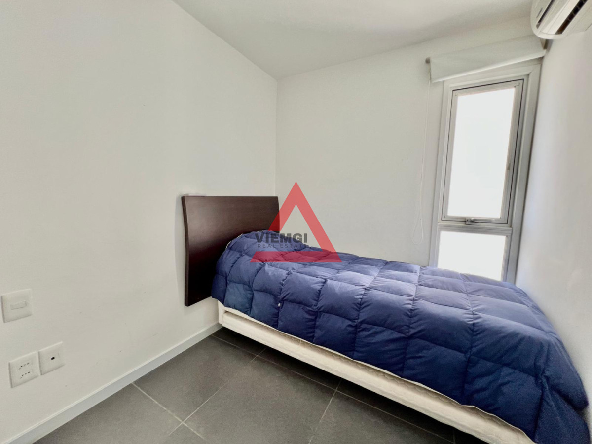 Apartamento ID.252 - Apartamento 3 dormitorios Frente al Mar ,  Península, Punta del Este