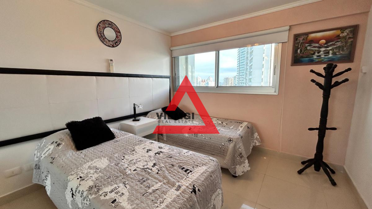 Apartamento ID.54 - Apartamento de 3 Dormitorios, Playa Mansa - Edificio Miami Boulevard I