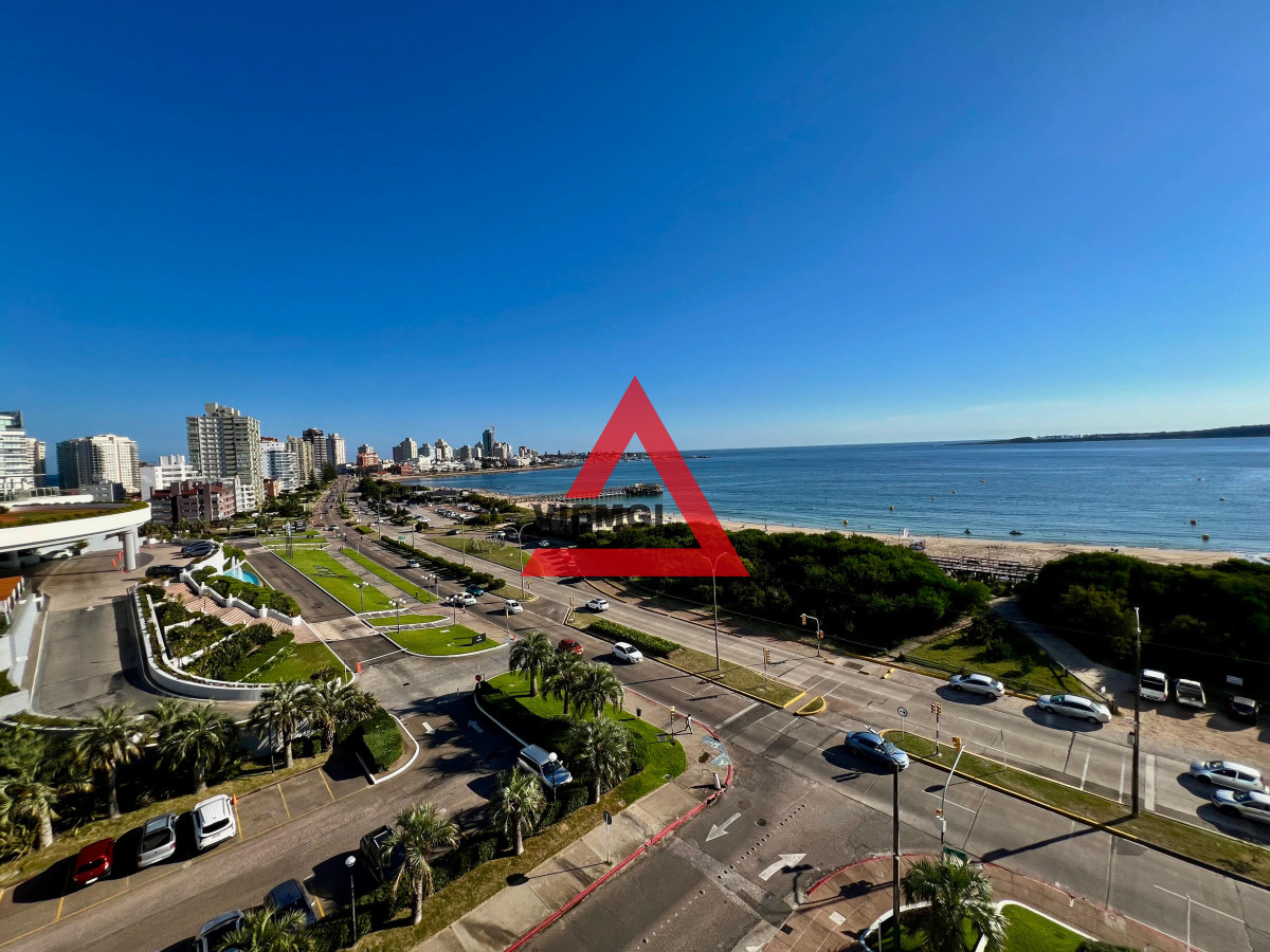 Apartamento ID.31 - Apartamento 3 Dormitorios y Servicio – Millenium Tower, Playa Mansa
