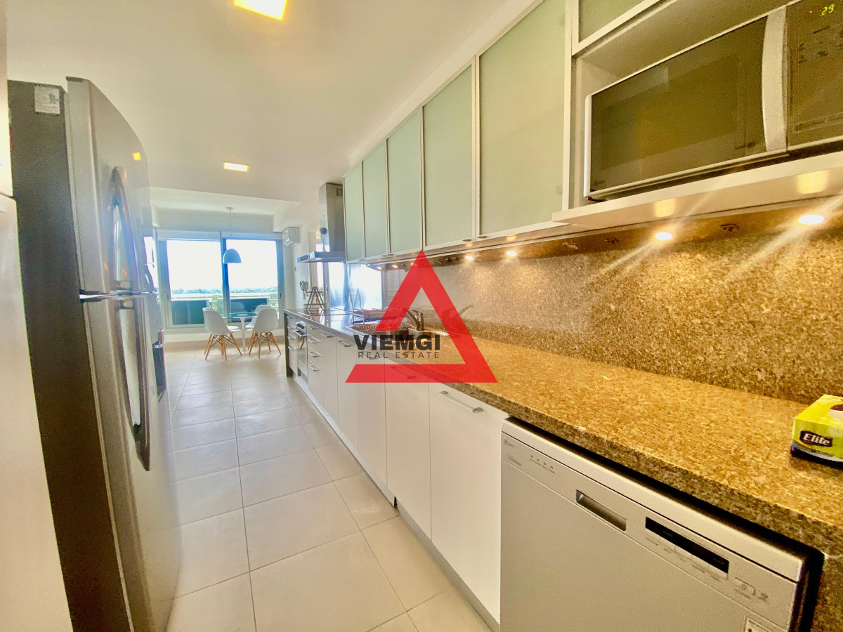 Apartamento ID.36 - APARTAMENTO 3 dormitorios y servicio 