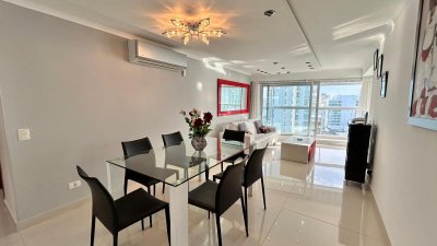 Apartamento de 3 Dormitorios, Playa Mansa - Edificio Miami Boulevard I