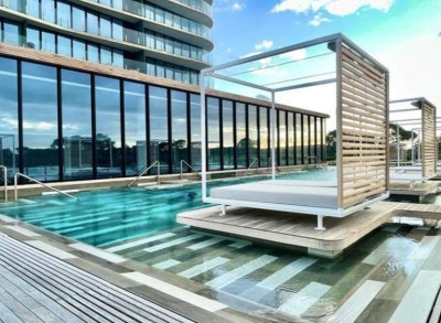 Apartamento en Venta en Surfside Village Punta del Este  1 Dormitorio, 2 Baños y Amenities Premium