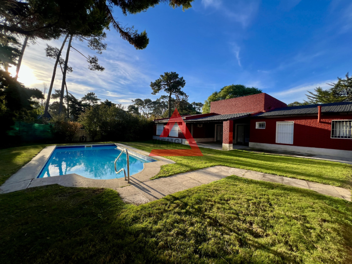 Casa ID.381 -  Casa en Venta San Rafael - Punta del Este a pasos del mar