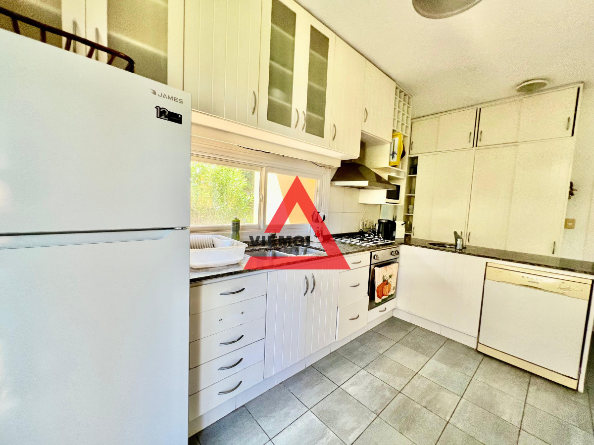 Casa ID.33 - Casa 4 Dormitorios en Barrio Privado Laguna Blanca – Punta del Este