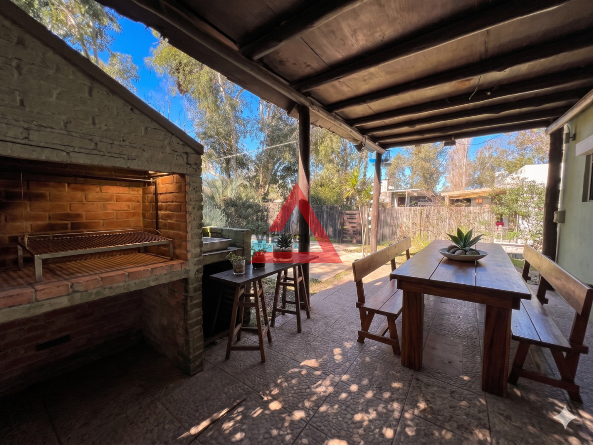Casa ID.264 - Casa en venta en Balneario Buenos Aires con piscina, parrillero y 3 dormitorios, Manantiales