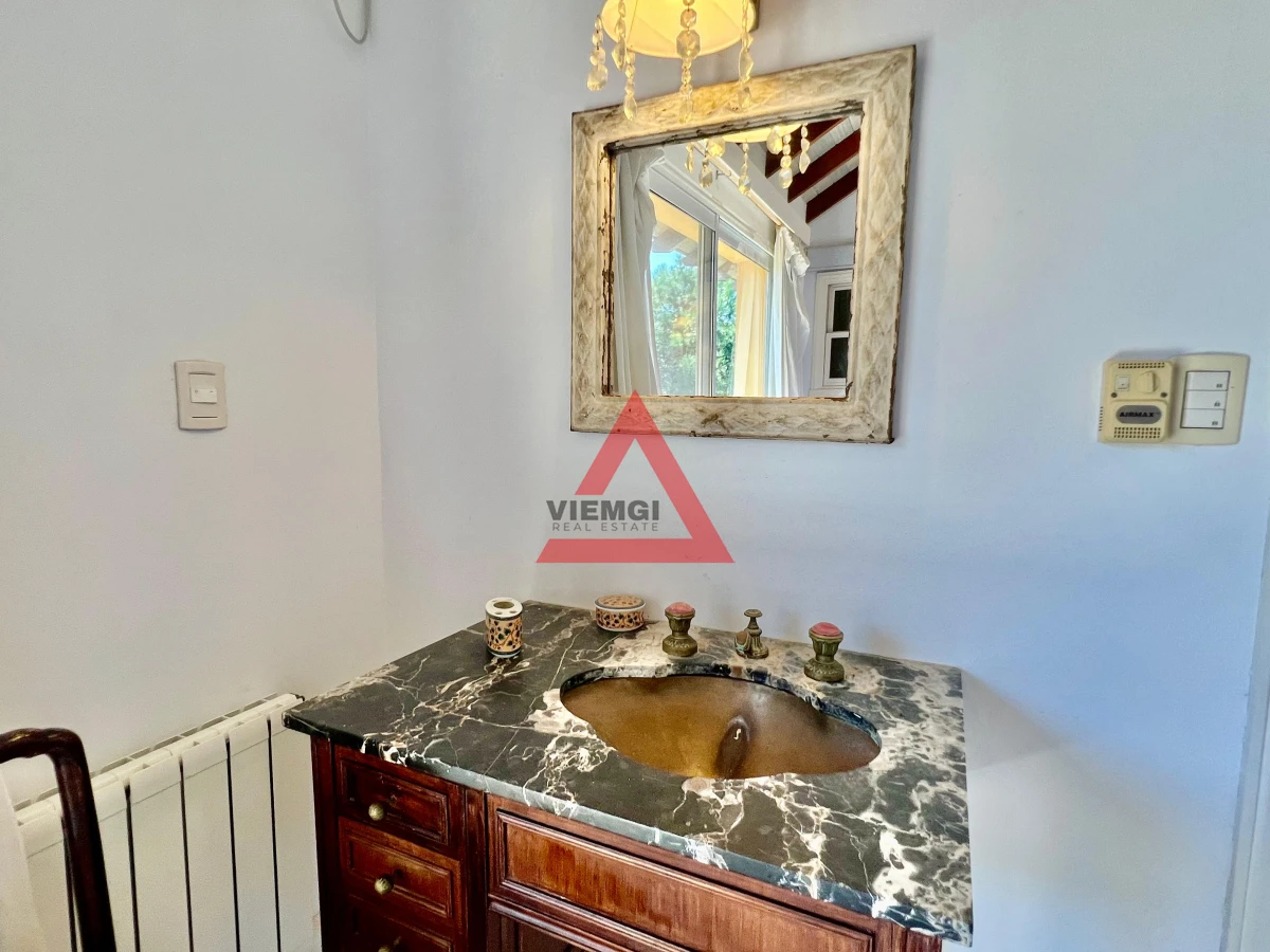 Casa ID.33 - Casa 4 Dormitorios en Barrio Privado Laguna Blanca - Punta del Este