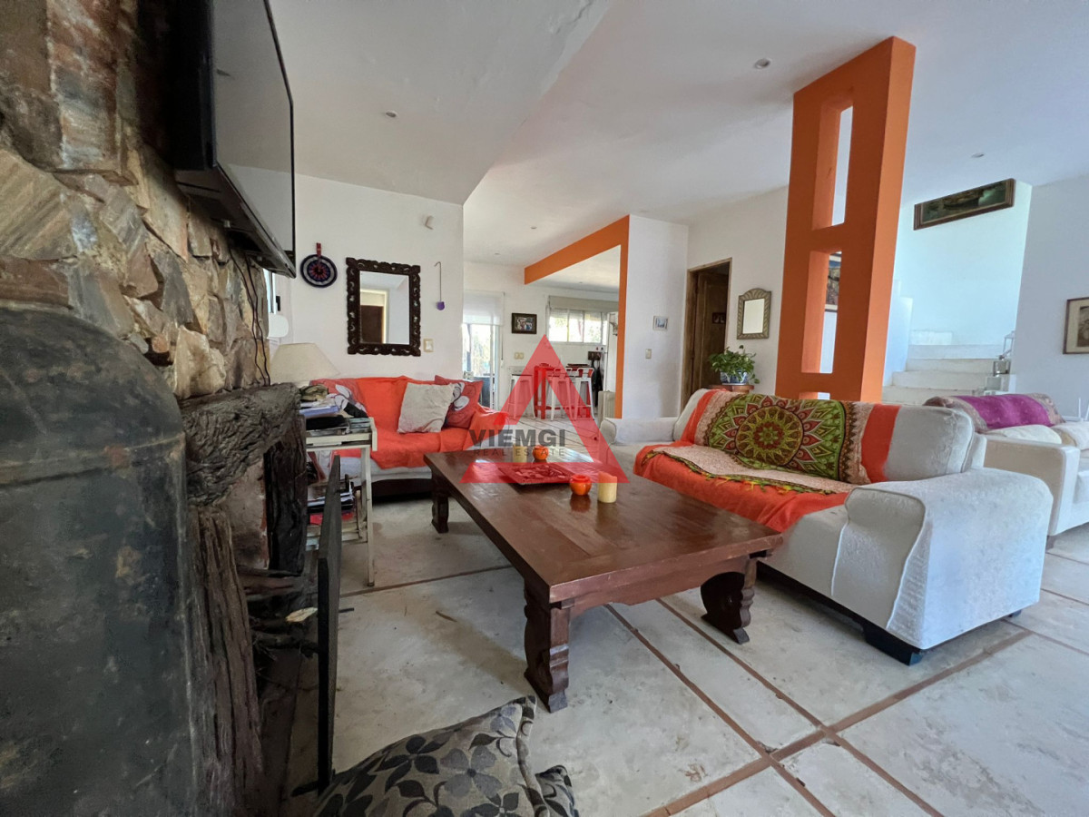 Casa ID.264 - Casa en venta en Balneario Buenos Aires con piscina, parrillero y 3 dormitorios, Manantiales
