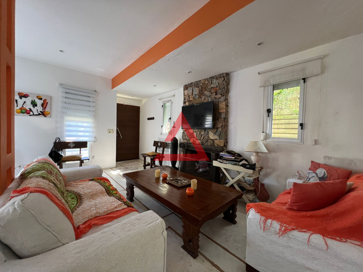 Casa ID.264 - Casa en venta en Balneario Buenos Aires con piscina, parrillero y 3 dormitorios, Manantiales