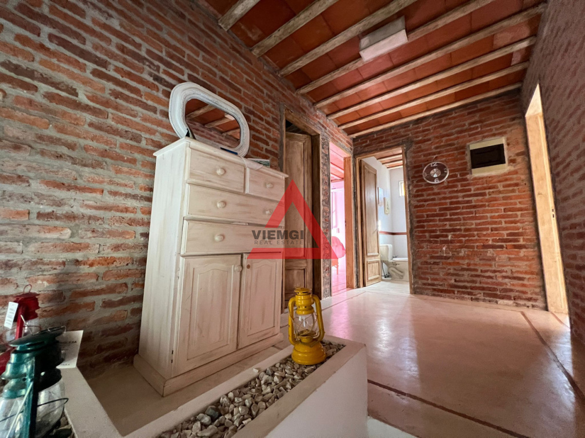 Casa ID.264 - Casa en venta en Balneario Buenos Aires con piscina, parrillero y 3 dormitorios, Manantiales