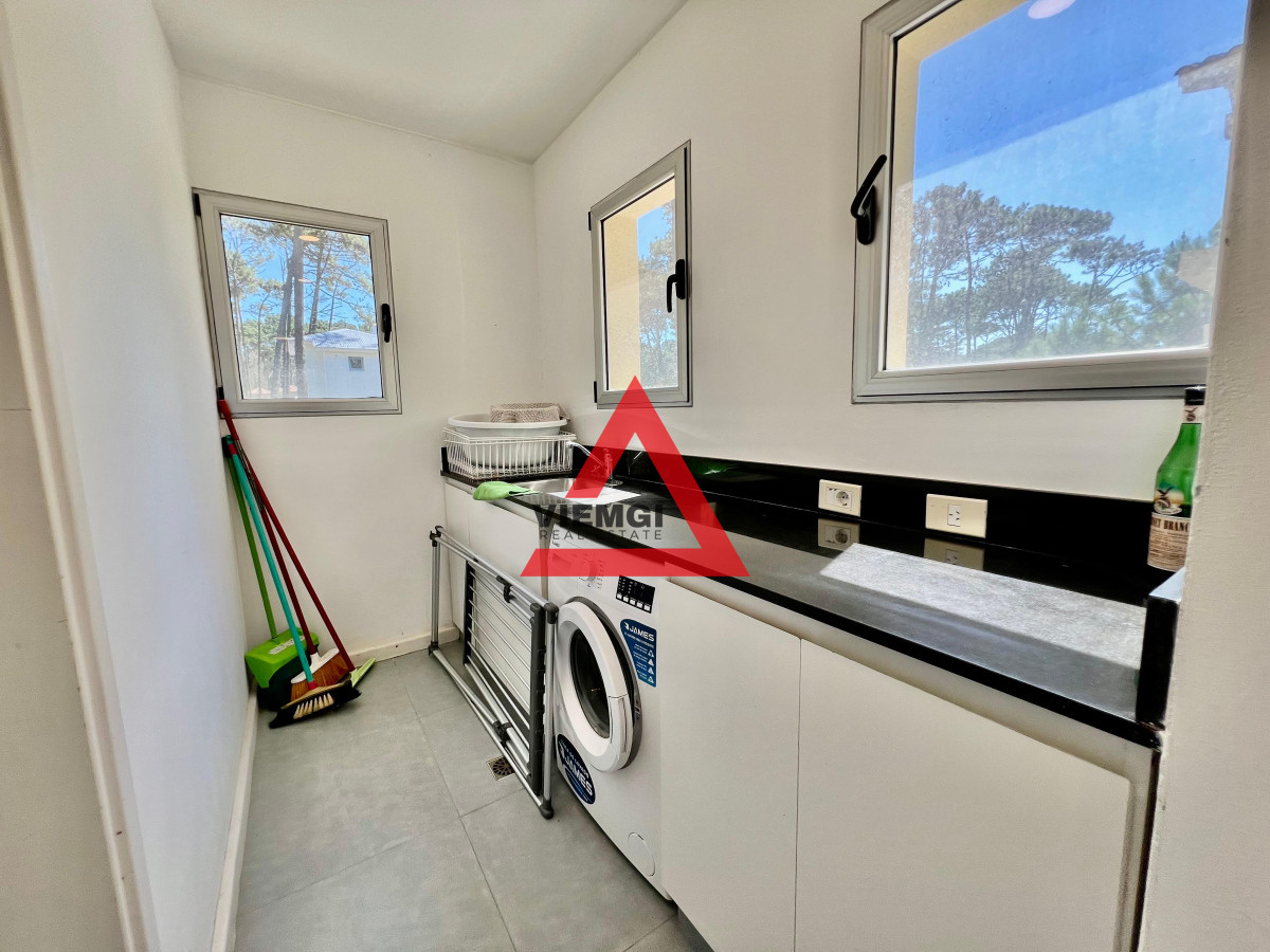 Casa ID.34 - Casa 4 Dormitorios en Barrio privado Laguna Blanca - Punta del Este