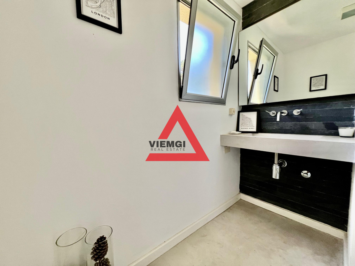 Casa ID.34 - Casa 4 Dormitorios en Barrio privado Laguna Blanca - Punta del Este