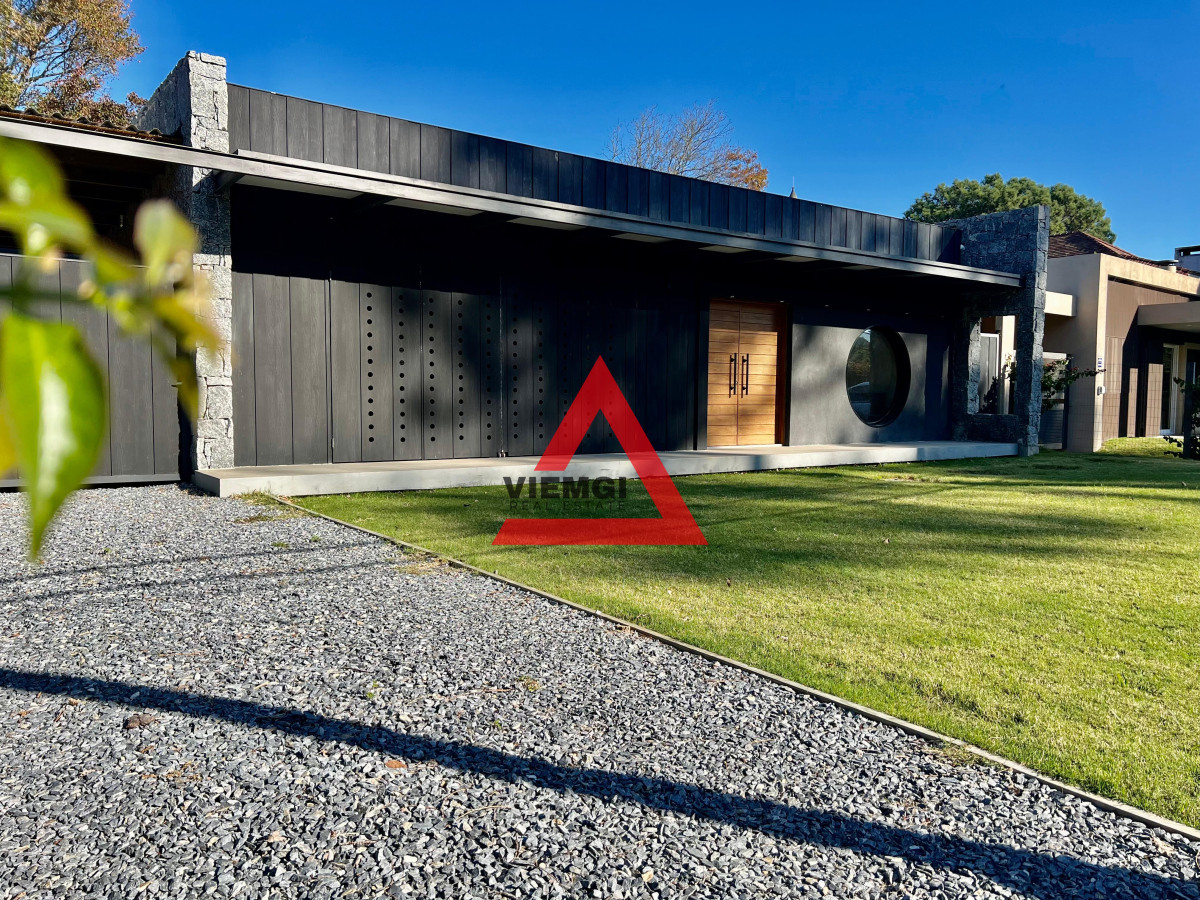 Casa ID.55 - Casa en San Rafael 3 dormitorios a estrenar, a metros del mar