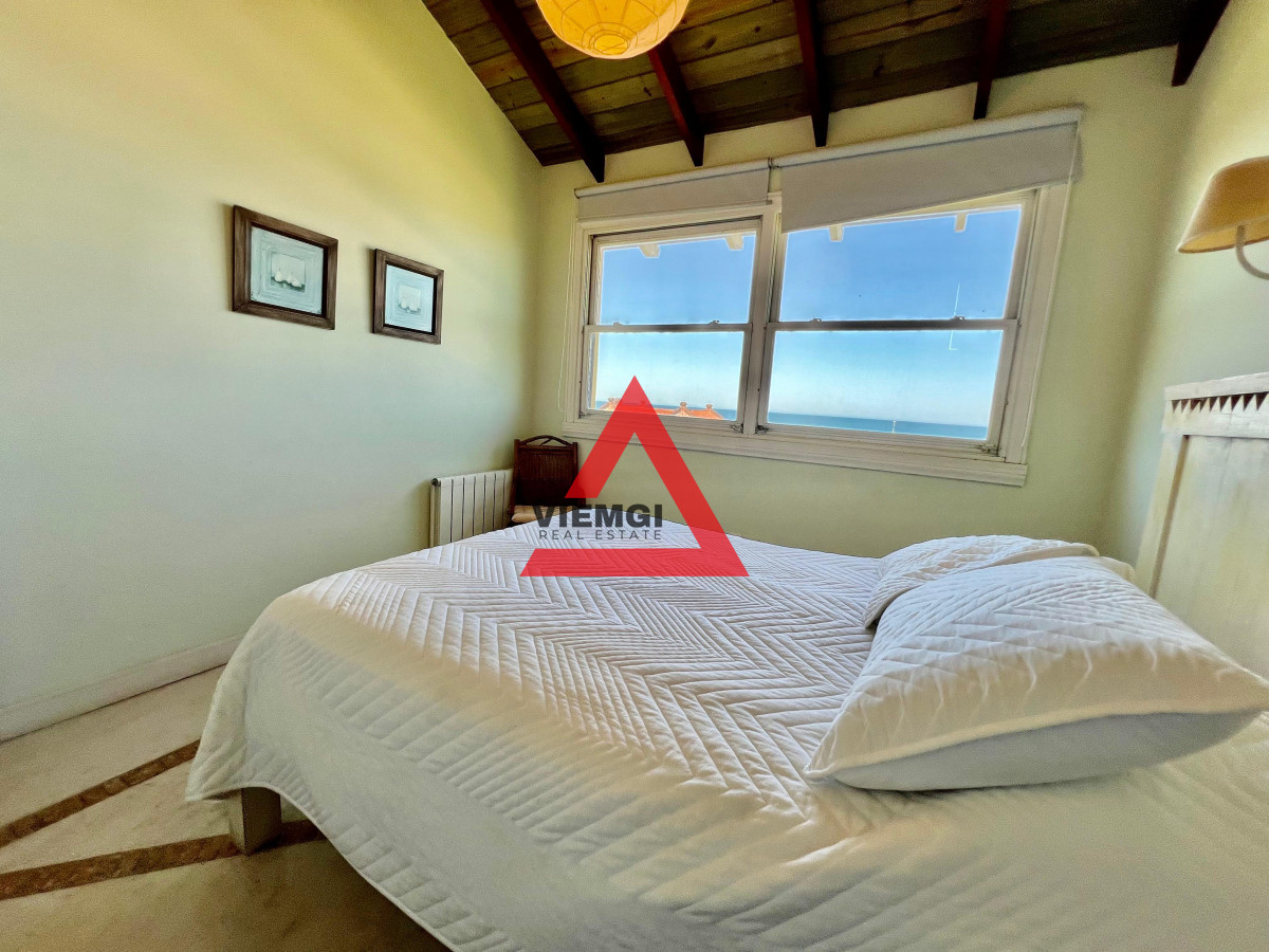 Casa ID.33 - Casa 4 Dormitorios en Barrio Privado Laguna Blanca – Punta del Este