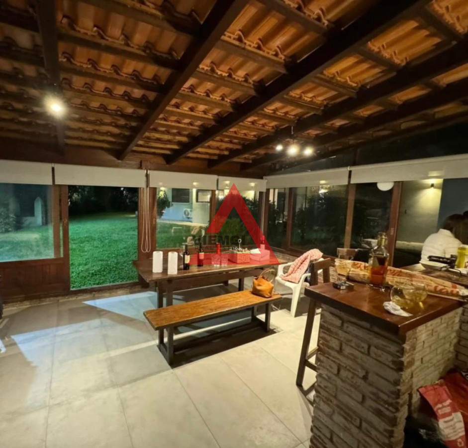 Casa ID.268 - Casa en venta 4 Dormitorios San Rafael
