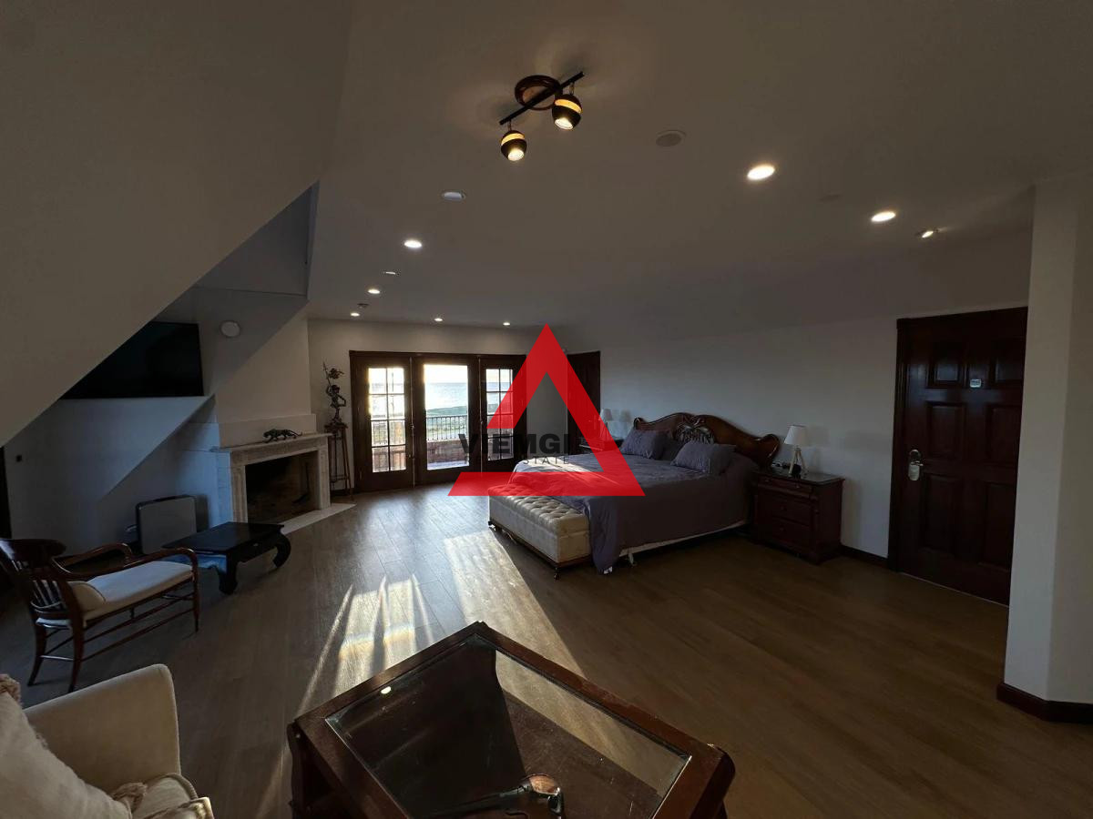 Casa ID.49 - Chalet frente al mar en Playa Mansa – 7 dormitorios, vista a Isla Gorriti