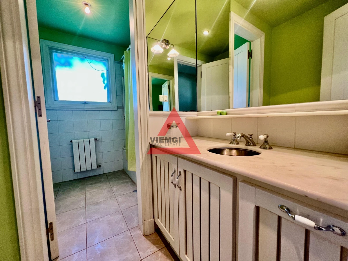Casa ID.33 - Casa 4 Dormitorios en Barrio Privado Laguna Blanca - Punta del Este