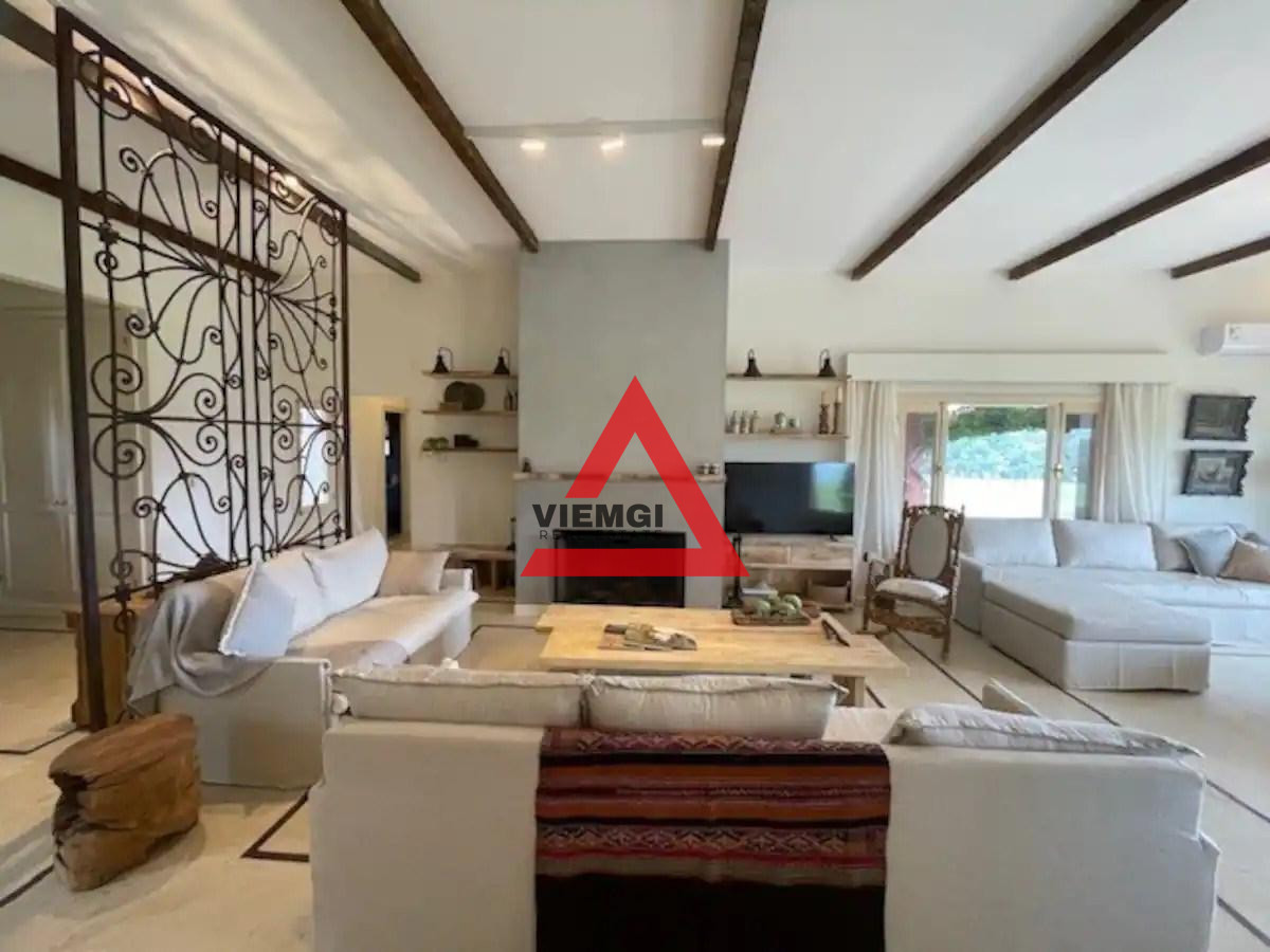 Chacra ID.47 - Chacra de Lujo en La Barra – 5 Dormitorios, Piscina y Sauna - Cerro Eguzquiza
