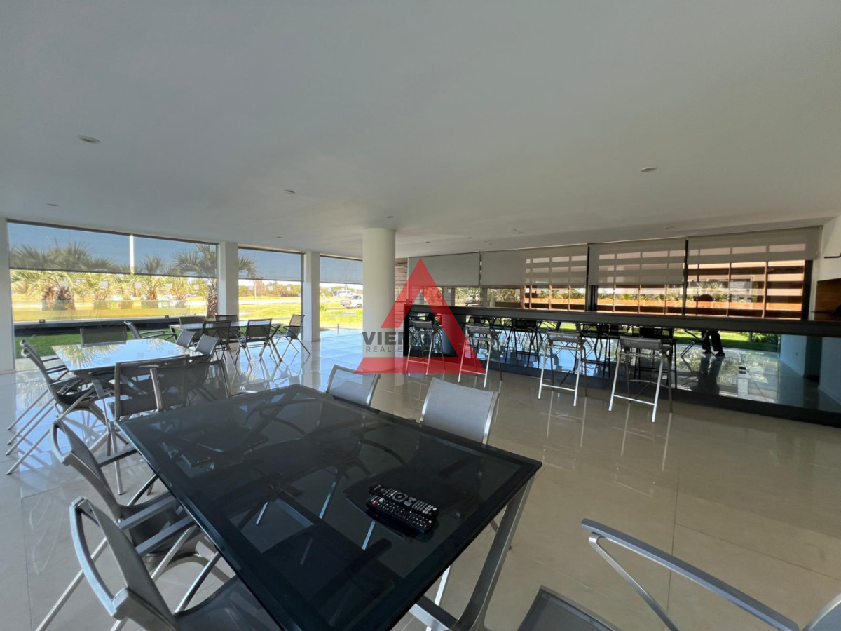 Apartamento ID.269 - Alquiler Apartamento 2 Dorm. Frente al Mar Playa Brava