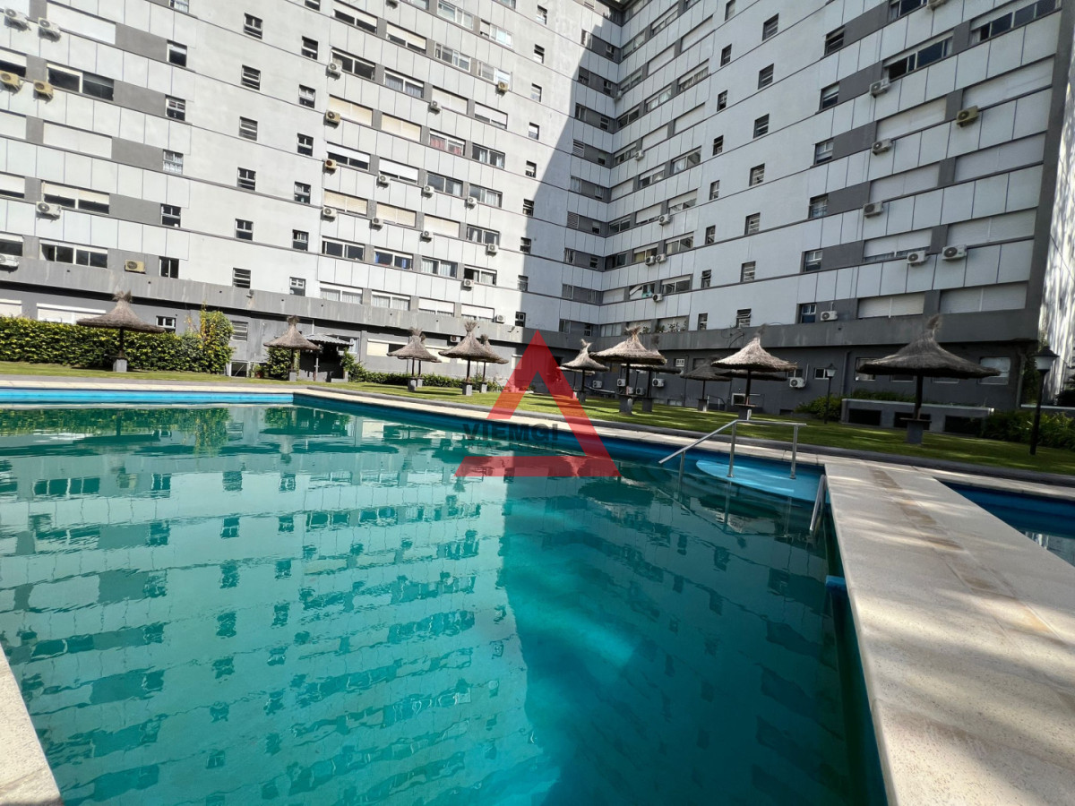 Apartamento ID.267 - Apartamento en Venta Piso Alto de 2 dormitorios en Roosevelt 