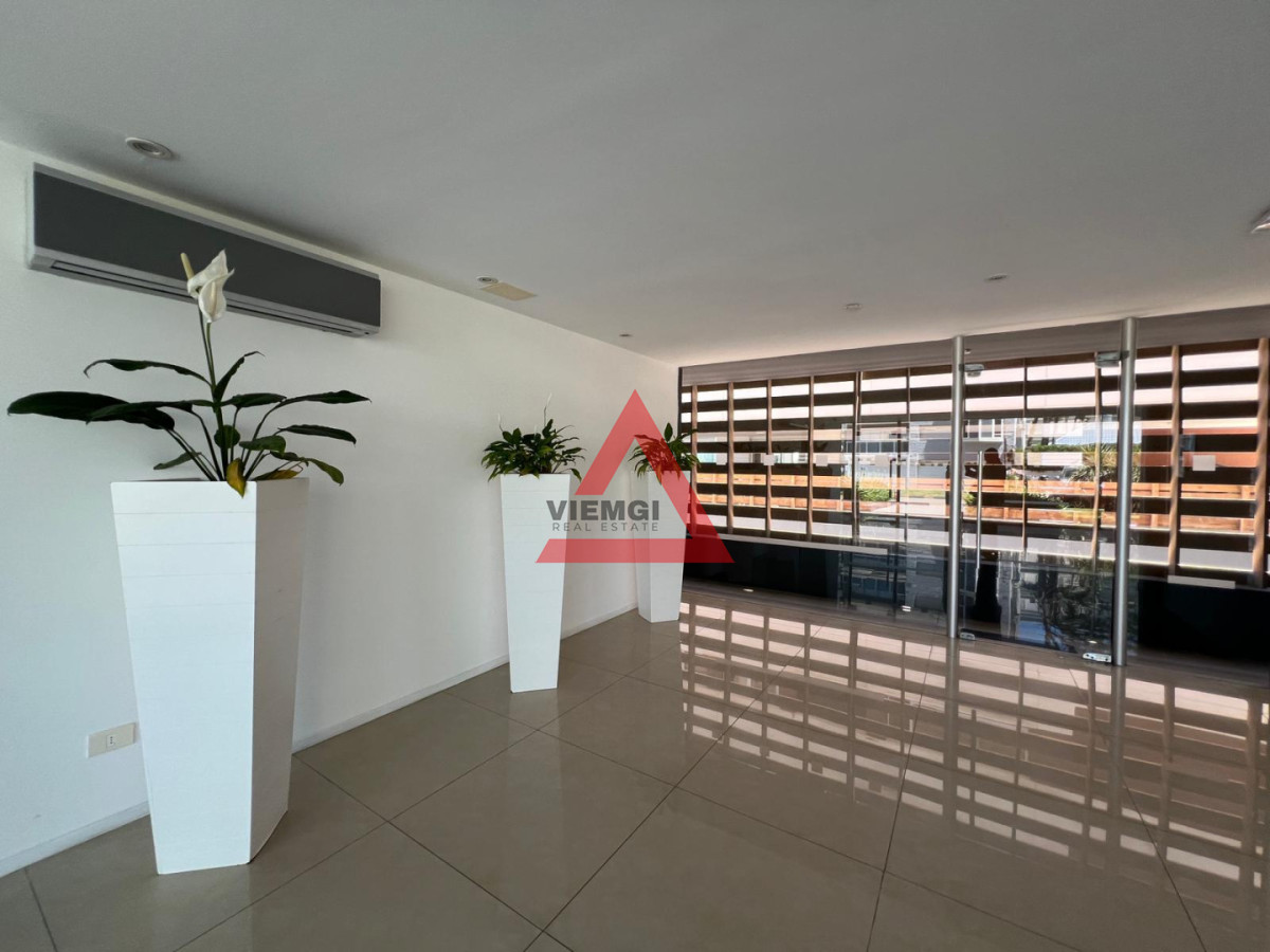 Apartamento ID.269 - Alquiler Apartamento 2 Dorm. Frente al Mar Playa Brava