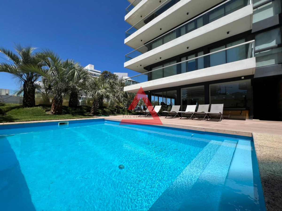 Apartamento ID.269 - Alquiler Apartamento 2 Dorm. Frente al Mar Playa Brava