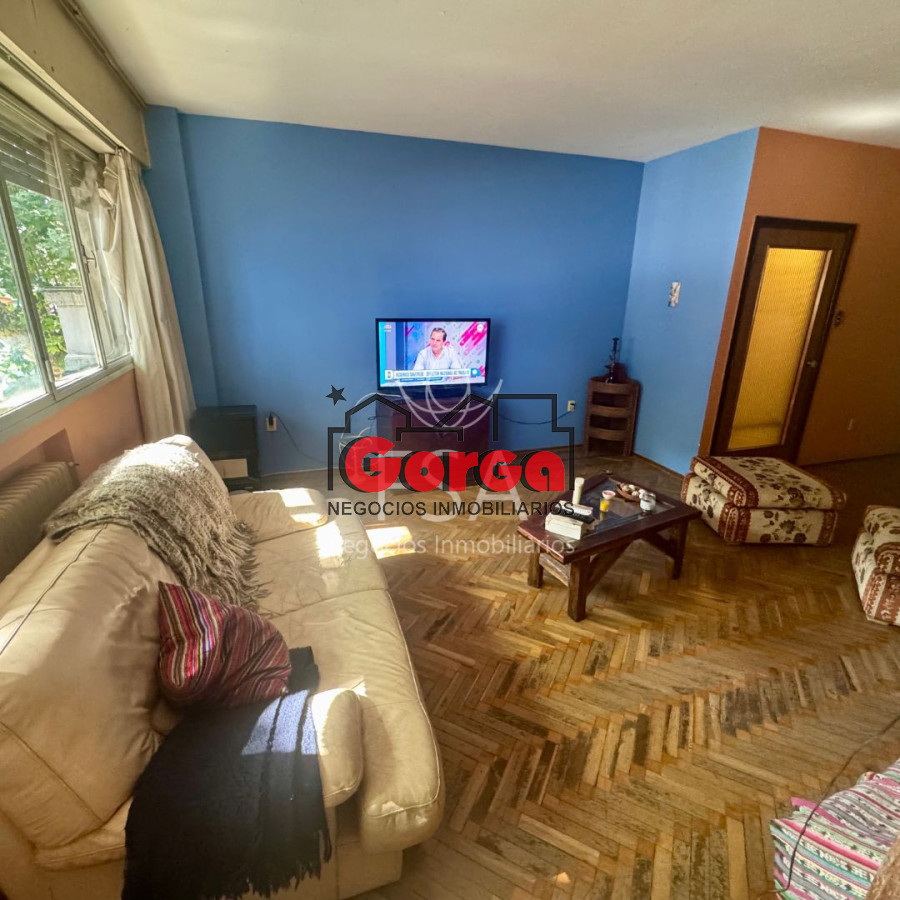 Apartamento ID.497 - Venta Apartamento 3 Plantas 6 Dormitorios 4 Baños 350 mts Barrio Sur Montevideo E