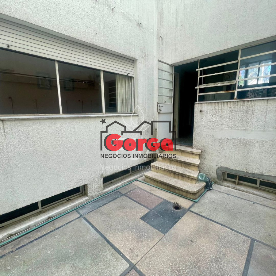 Apartamento ID.497 - Venta Apartamento 3 Plantas 6 Dormitorios 4 Baños 350 mts Barrio Sur Montevideo E
