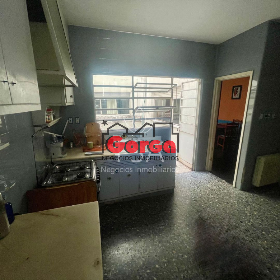 Apartamento ID.497 - Venta Apartamento 3 Plantas 6 Dormitorios 4 Baños 350 mts Barrio Sur Montevideo E