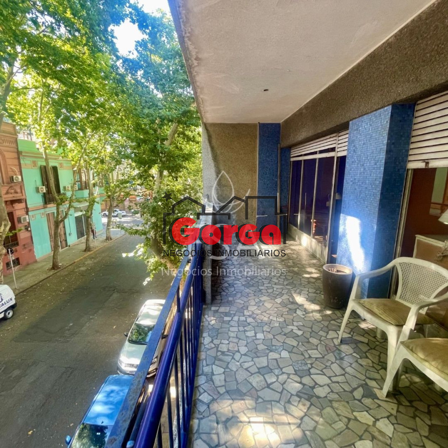 Apartamento ID.497 - Venta Apartamento 3 Plantas 6 Dormitorios 4 Baños 350 mts Barrio Sur Montevideo E