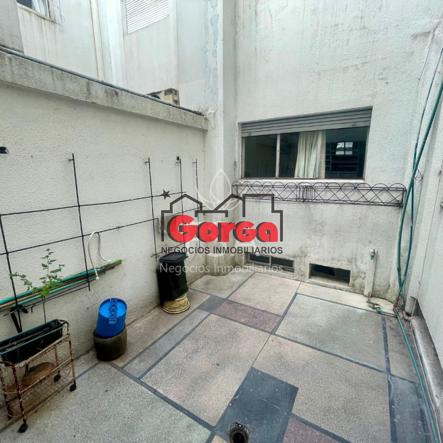 Apartamento ID.497 - Venta Apartamento 3 Plantas 6 Dormitorios 4 Baños 350 mts Barrio Sur Montevideo E
