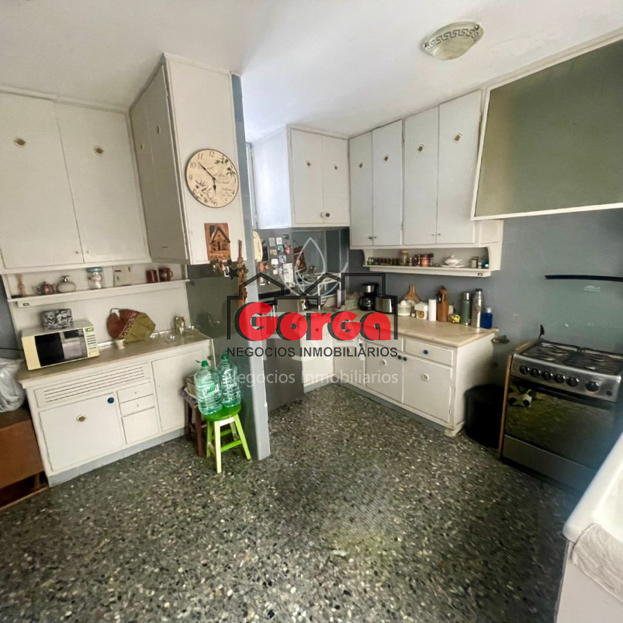 Apartamento ID.497 - Venta Apartamento 3 Plantas 6 Dormitorios 4 Baños 350 mts Barrio Sur Montevideo E