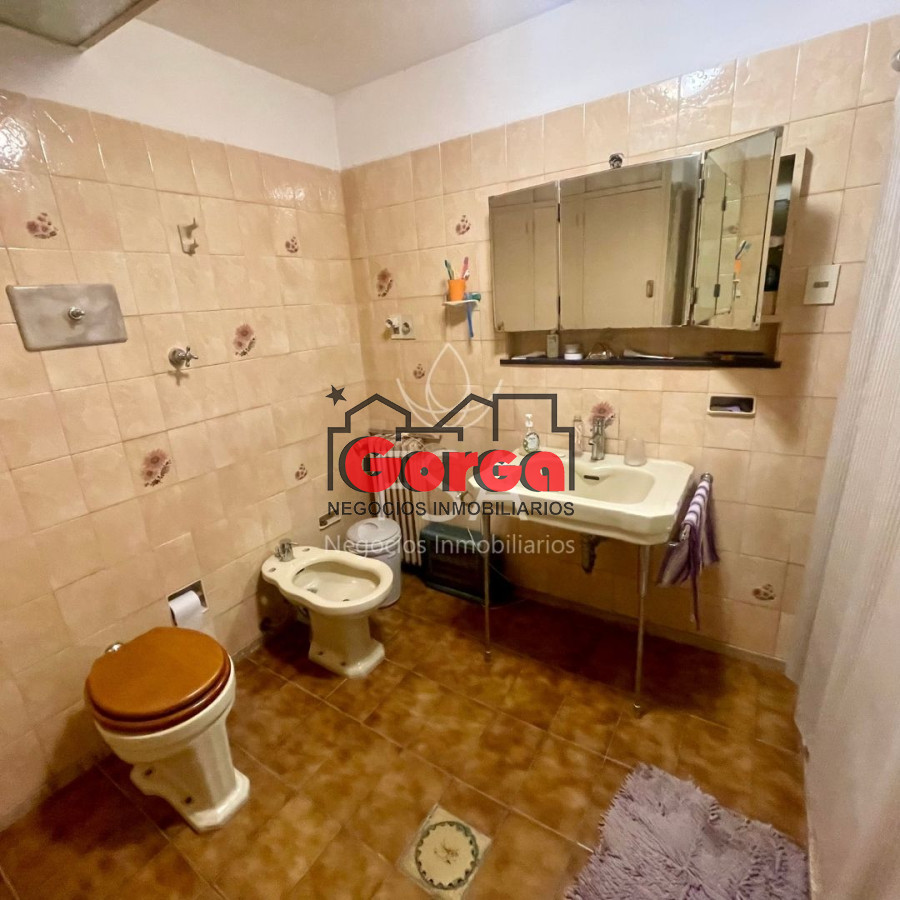 Apartamento ID.497 - Venta Apartamento 3 Plantas 6 Dormitorios 4 Baños 350 mts Barrio Sur Montevideo E