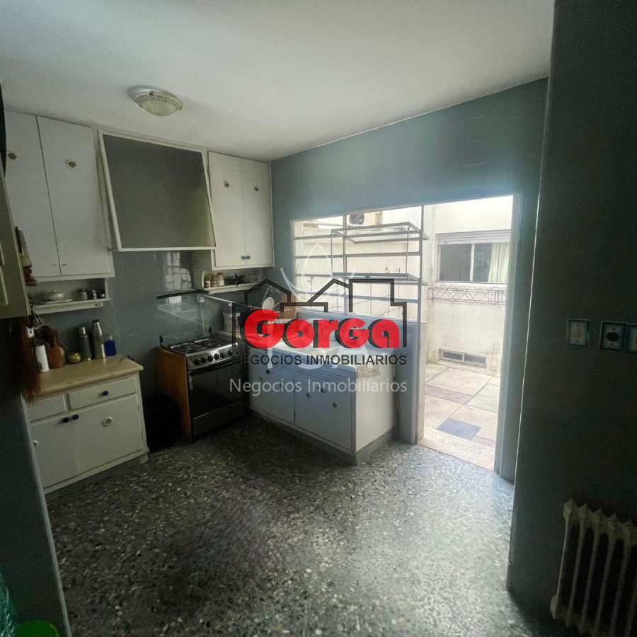 Apartamento ID.497 - Venta Apartamento 3 Plantas 6 Dormitorios 4 Baños 350 mts Barrio Sur Montevideo E