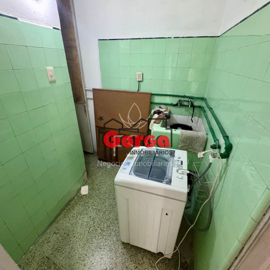 Apartamento ID.497 - Venta Apartamento 3 Plantas 6 Dormitorios 4 Baños 350 mts Barrio Sur Montevideo E