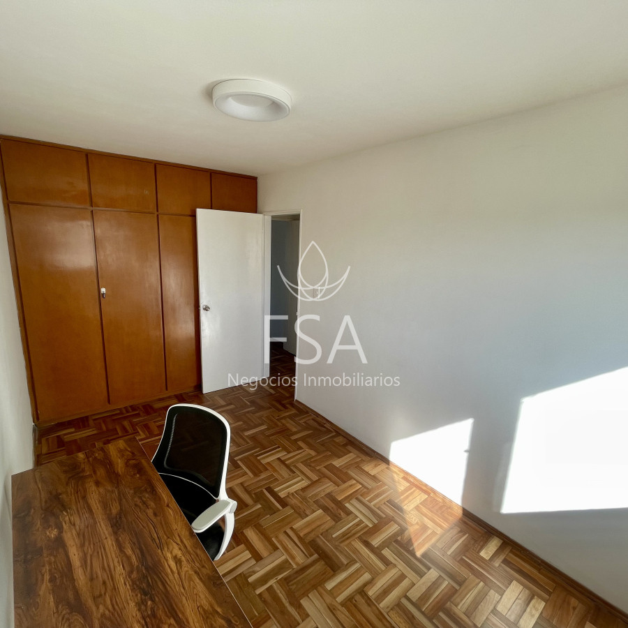Apartamento ID.338 - Alquiler Apartamento 2 Dormitorio Amueblado Balcón Malvin Montevideo St