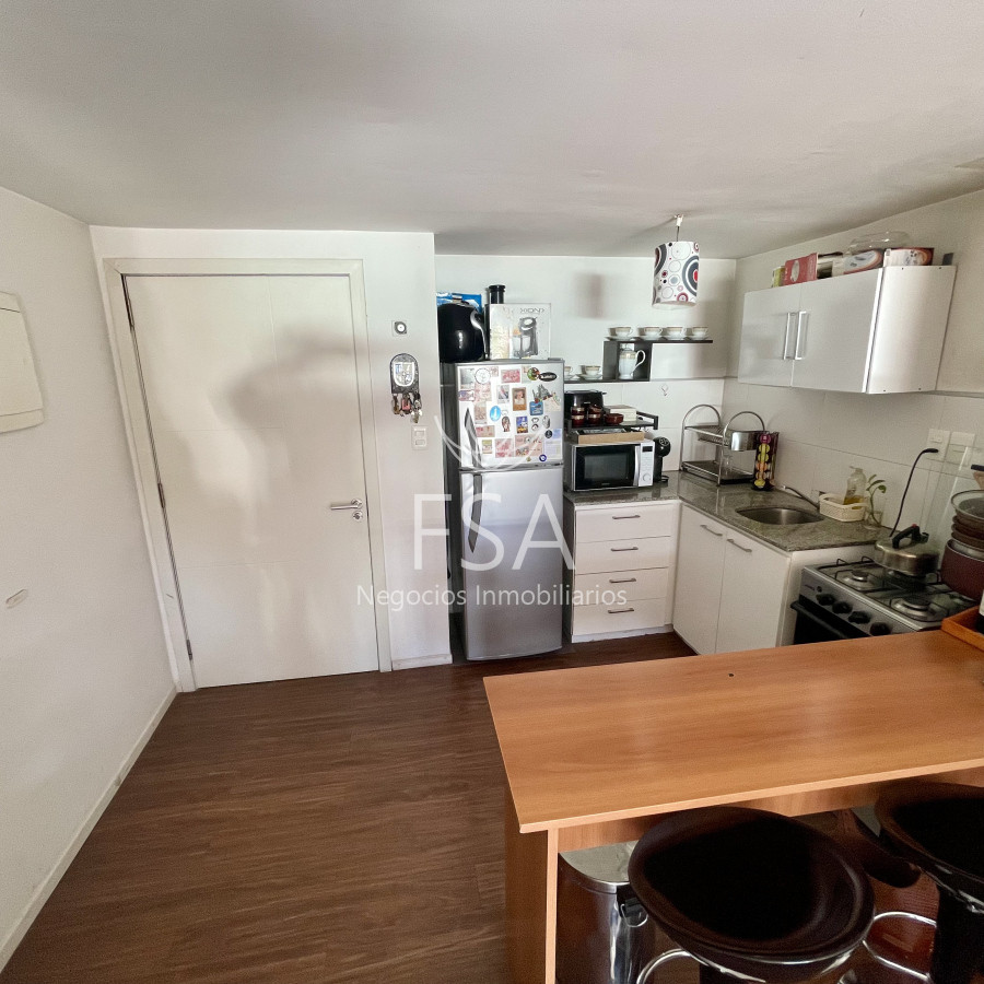 Apartamento ID.52 - Venta Apartamento 1 Dormitorio Balcón Con Renta Centro Montevideo St