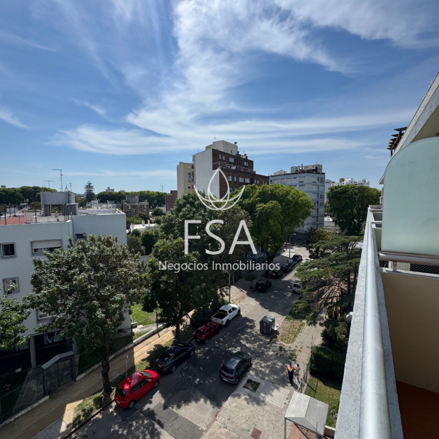 Apartamento ID.439 - Alquiler Apartamento 2 Dormitorios Cochera Buceo Montevideo E