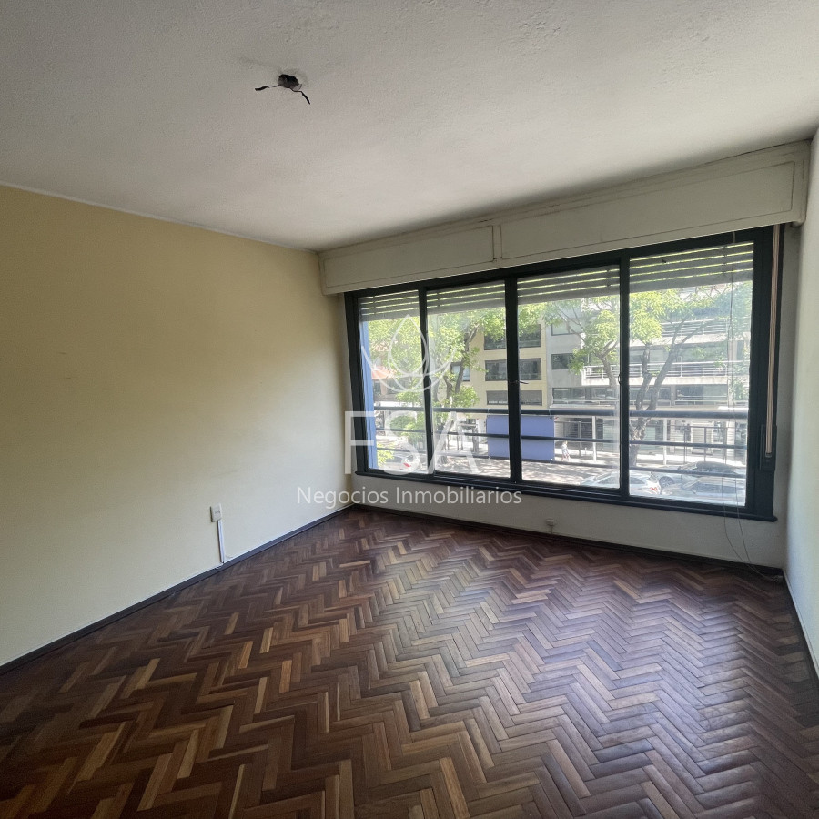 Apartamento ID.90 - Venta Apartamento 4 Dormitorios 2 Baños Garage Punta Carretas Montevideo St